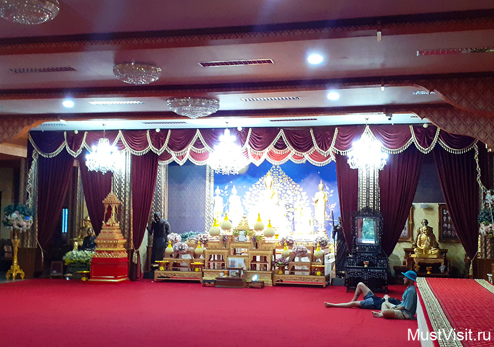Храм Wat Samphanthawong (Wat Ko)