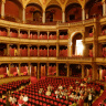 Интерьер зрительного зала оперного театра