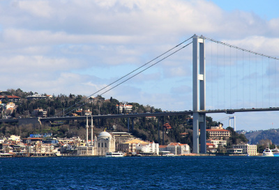 Босфорский мост в Стамбуле