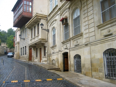 Дом на улице Кичик Кала в Баку