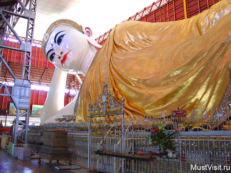 Лежачий Будда в Рангуне