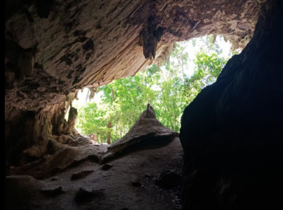 Пещера Пхи Хуа То