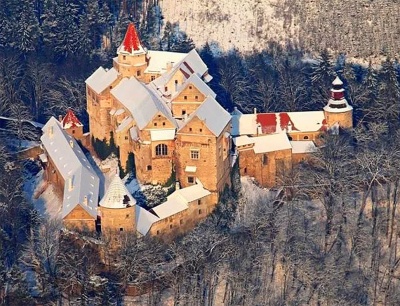 Замок Пернштайн