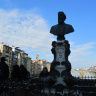 Флоренция, фонтан-памятник ювелиру, скульптору, живописцу Бенвенуто Челлини на мосту Понте Веккьо (1901).