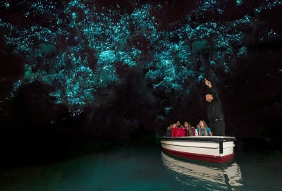 Пещера Вайтомо (Waitomo) - самая необычная пещера в мире