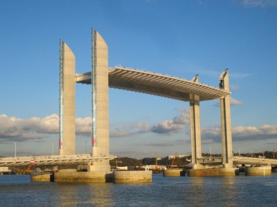 Мост Жана Шабана-Дельма в Бордо