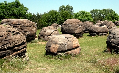 Каменный Город (Rock City) в  Канзасе