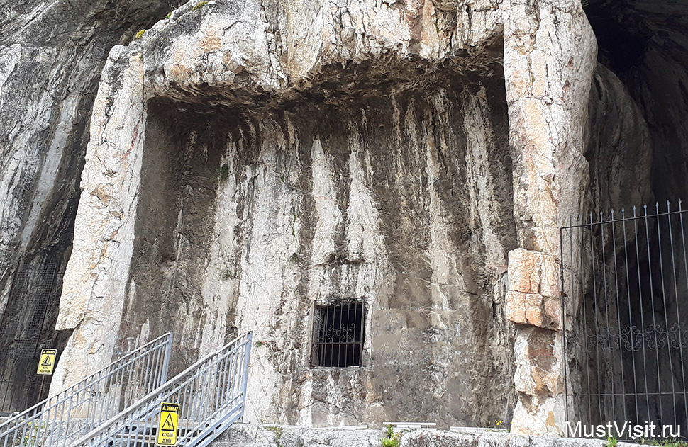 Гробницы понтийских царей в Амасье