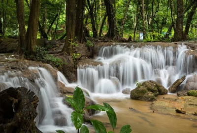 Водопады Kroeng Krawia в Канчанабури