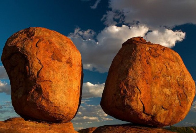 Балансирующие камни Дьявола в Австралии