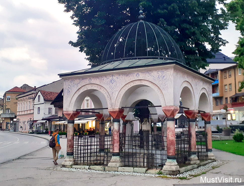 Гробницы османского паши в Травнике