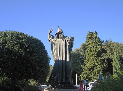 Статуя Гргура Нинского в Сплите