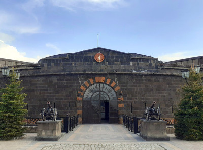 Чёрная крепость в Гюмри