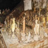 Пак Оу, Пещеры Будды