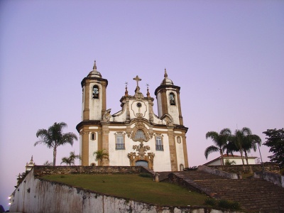 Церковь Nossa Senhora do Carmo в Ору-Прету