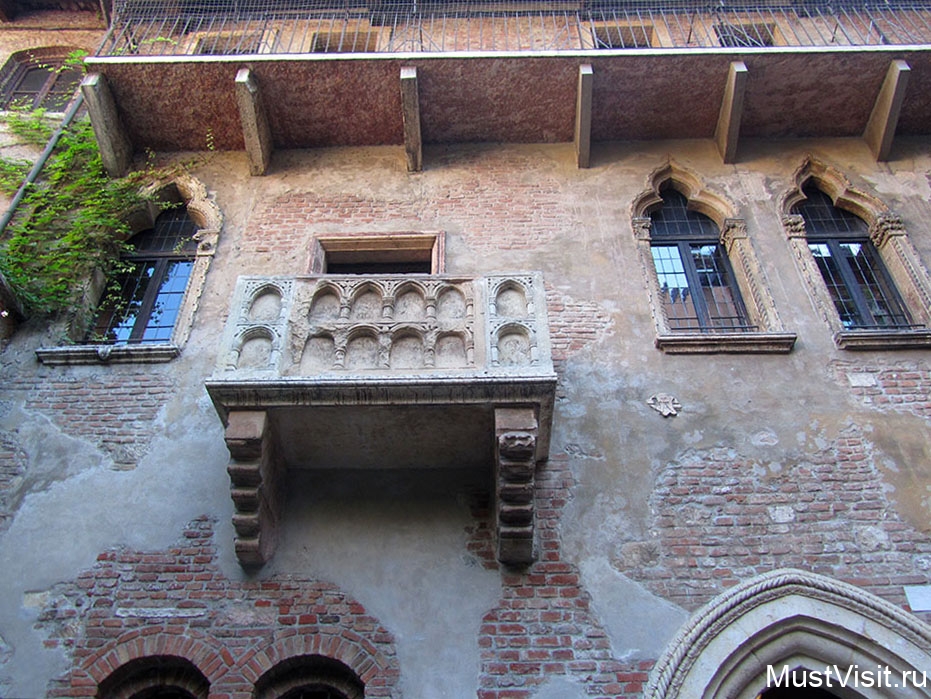 Дом с балконом Джульетты в Вероне