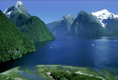 Национальный парк Фьордленд в Новой  Зеландии