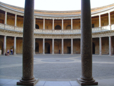 Дворец Карла V в Альгамбре