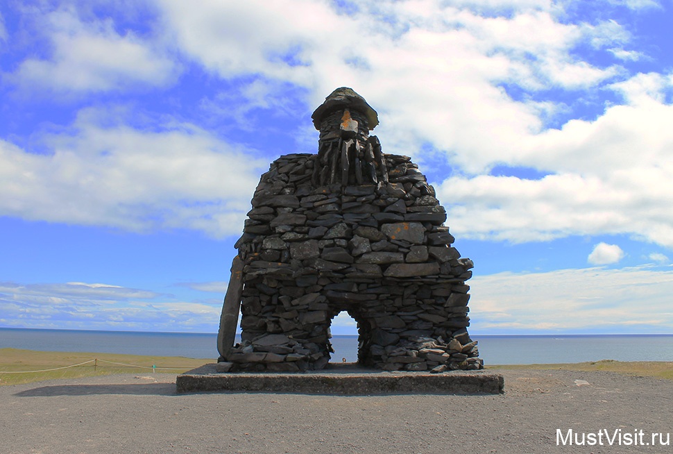 Каменная скульптура Barður Snæfellsas (Дух горы)