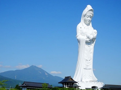 Статуя Aizu Jibo Dai-Kannon (Айзу Дзибо Каннон) Япония