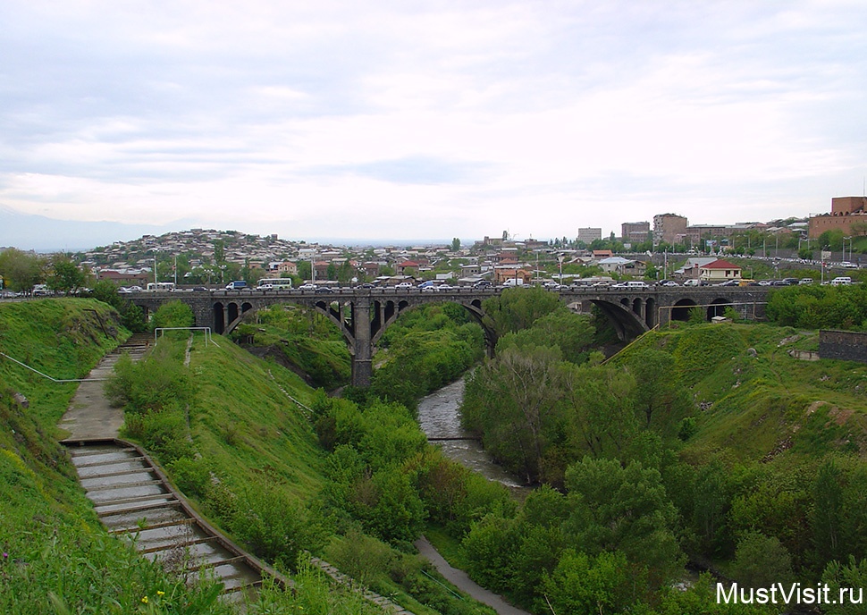 Мост Победы (Ахтанак) в Ереване
