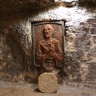 Барельеф святого Иеронима Стридонского в пещере под базиликой