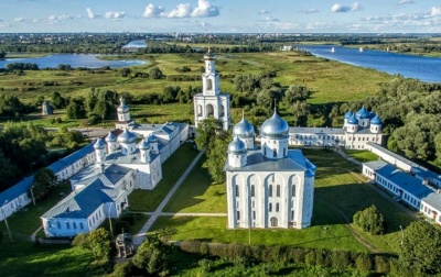 Свято-Юрьев монастырь в Великом Новгороде