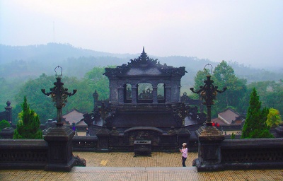 Гробница короля Кхай Диня  в Хюэ