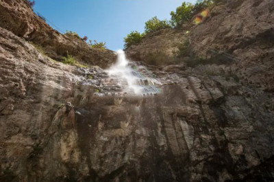 Водопад Afurja Waterfall