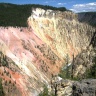 Разноцветные скалы Йеллоустоуна