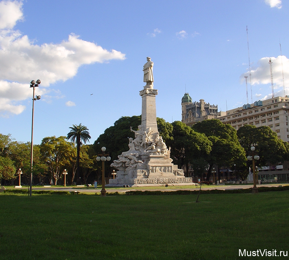 Памятник Колумбу в Буэнос-Айресе