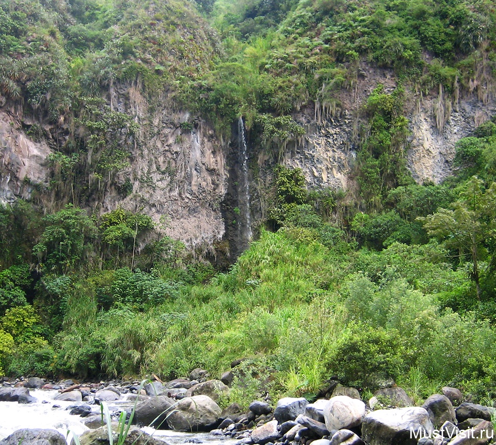 Долина водопадов в Баньосе