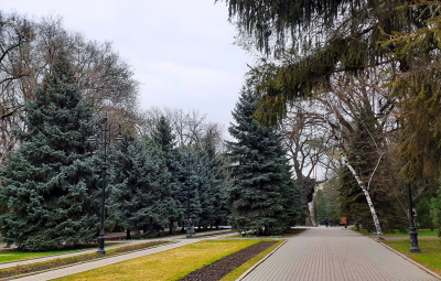 Парк гвардейцев-панфиловцев в Алматы