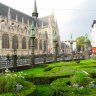 Церковь Нотр-Дам дю Саблон в Брюсселе. Вид из парка Пти Саблон.