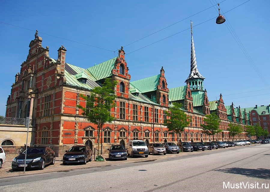 Историческое здание биржи в Копенгагене
