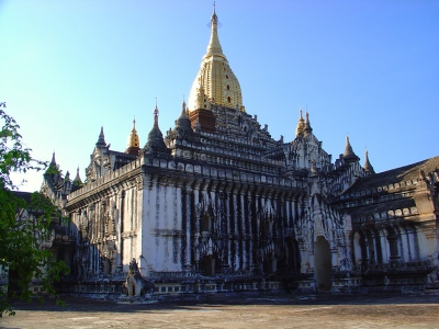 Храм Ананда в Багане