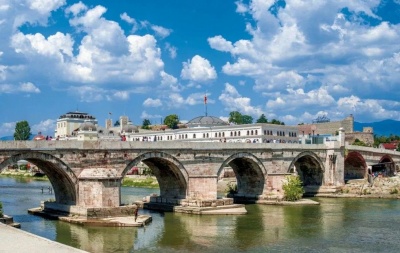 Каменный мост в Скопье