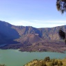 Вулкан и кратерное озеро Риджани