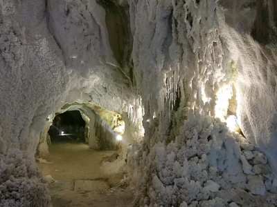 Соляная пещера г. Кардона