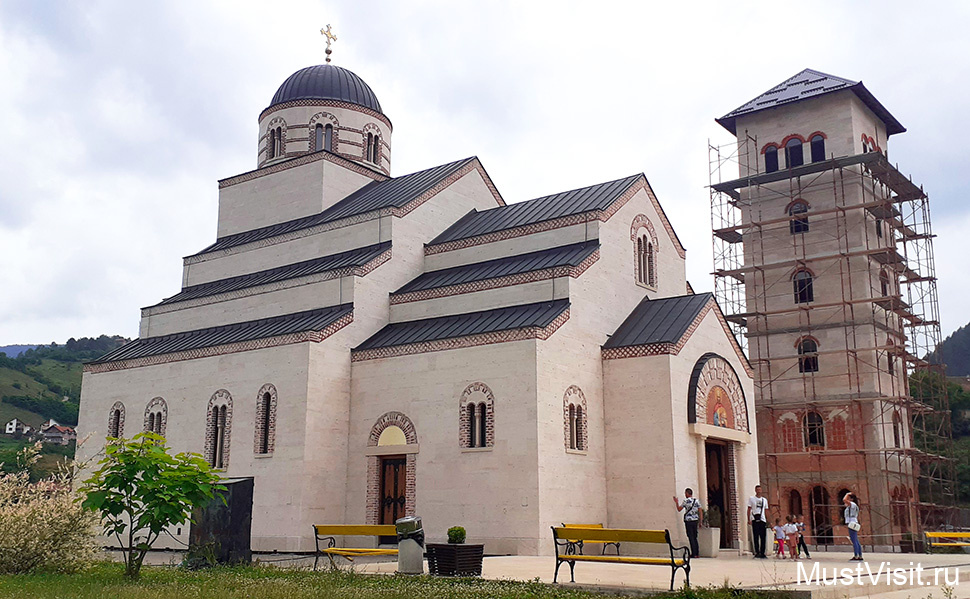 Церковь св. княза Лазара и Косовских мучеников