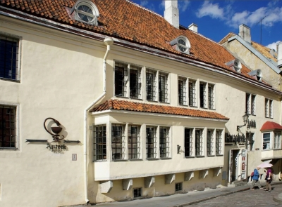 Ратушная аптека в Таллине (самая старая в Европе)