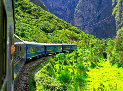 Железная видовая дорога Поезд из Куско в Мачу-Пикчу