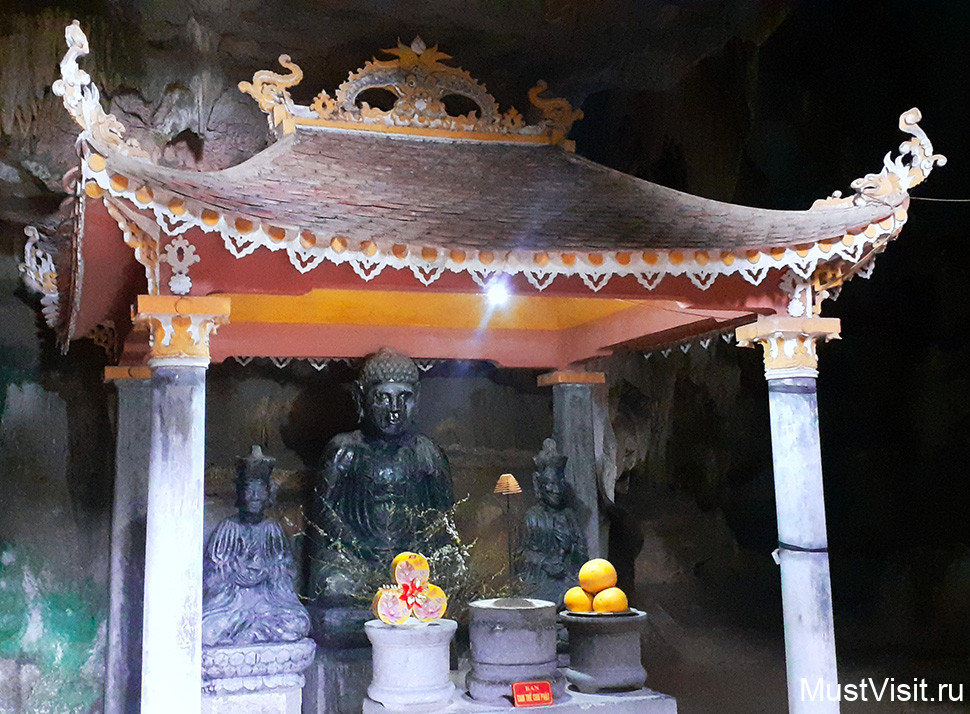 Пагоды Бич Донг (Bich Dong Pagoda)