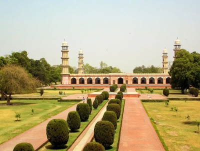Гробница Джахангира в Лахоре