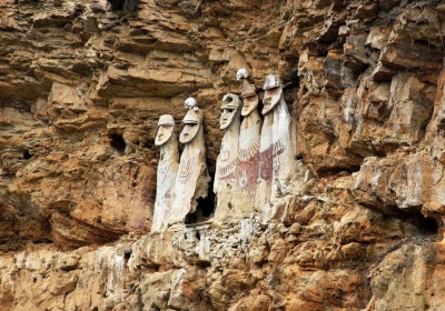 Пещера Карахиа-саркофаги