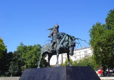Статуя Чингисхана в Лондоне