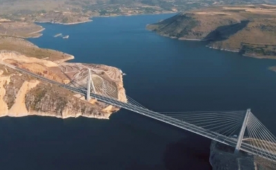 Мост Ниссиби через реку Ефрат