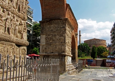 Арка и гробница Галерия в Салониках