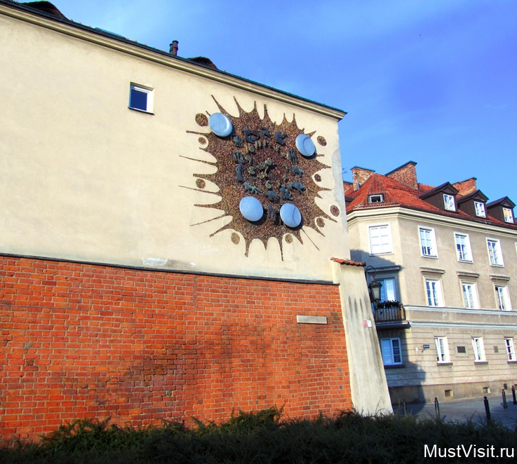 Часы со знаками зодиака в Варшаве