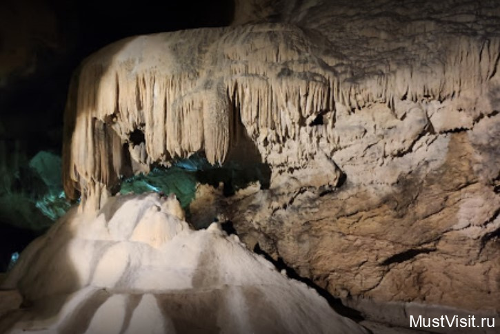 Лазарева пещера